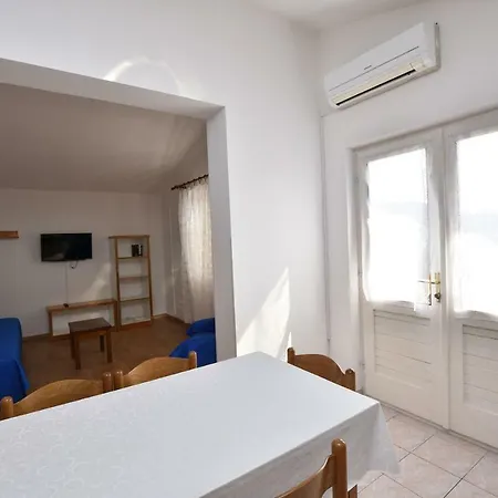 Apartament Damir *