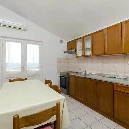 Damir Apartament Primošten